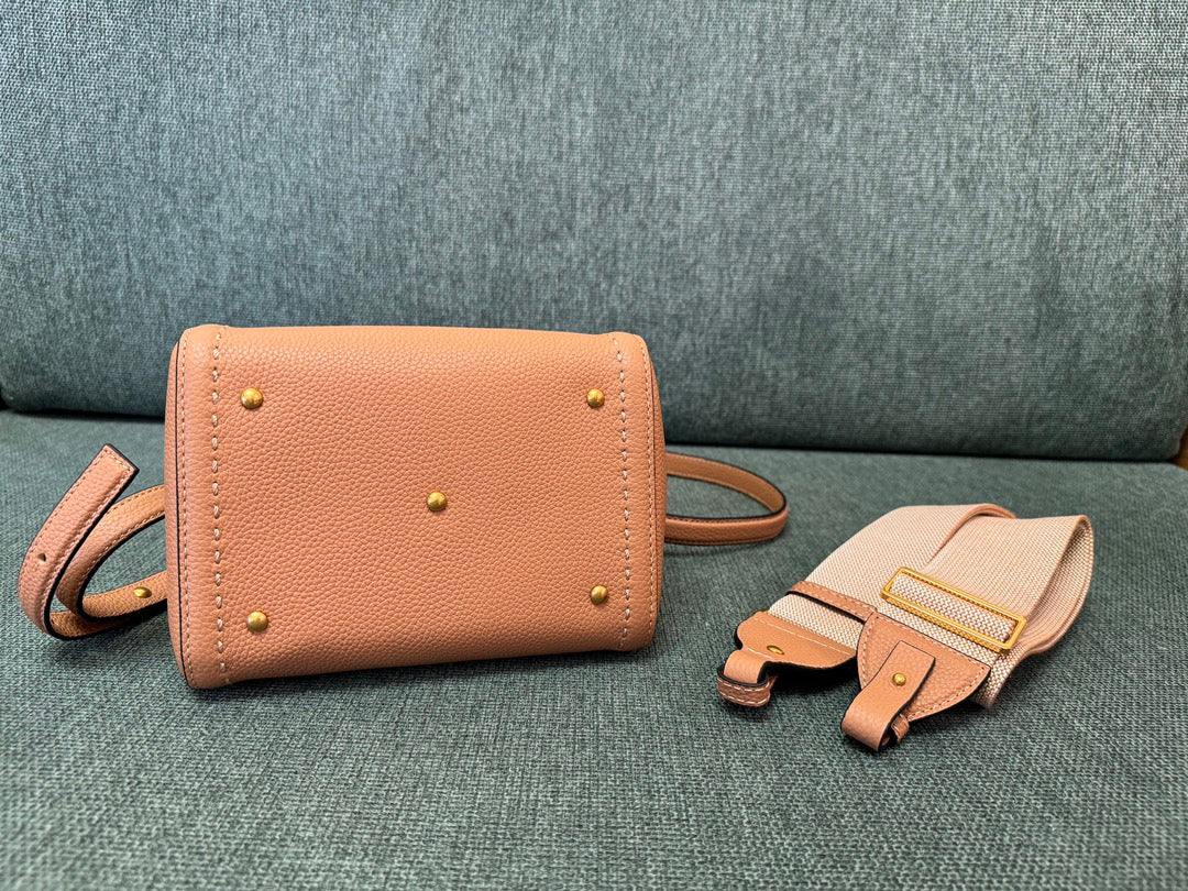 Valentino Small 19 Handbag Brown Calfskin 538537