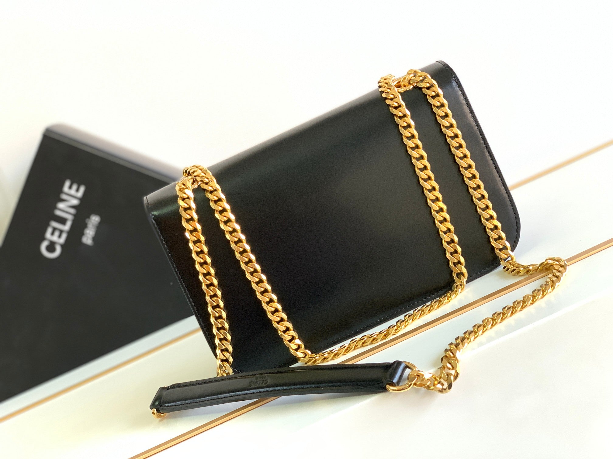 Triomphe Frame 23 Black Calfskin