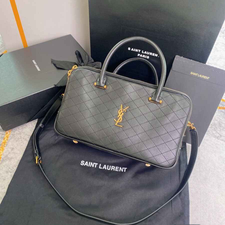 Designer handbag gold – front view