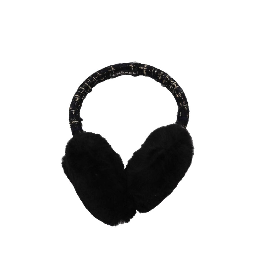 Chanel handbag black – front view